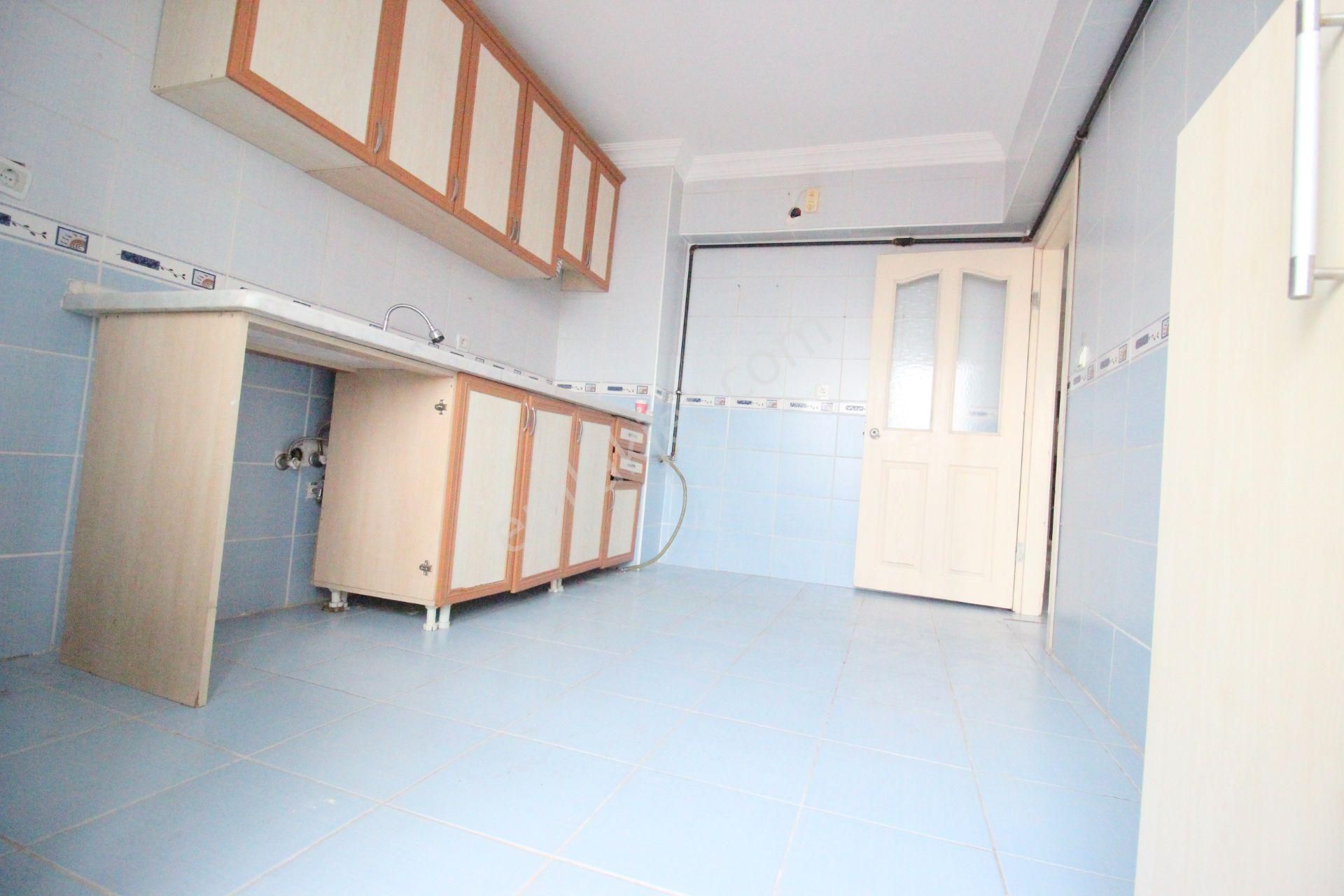 Hemdem Gayrimenkul'den 30 Ağustos'ta Panaromik Şehir Manzaralı Asansörlü Arakatta 3+1 Kiralık Daire - Görsel 33