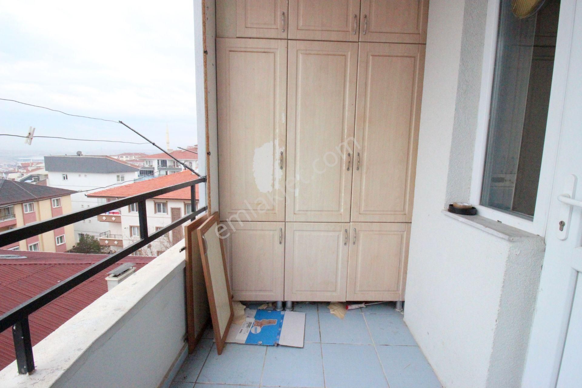 Hemdem Gayrimenkul'den 30 Ağustos'ta Panaromik Şehir Manzaralı Asansörlü Arakatta 3+1 Kiralık Daire - Görsel 6
