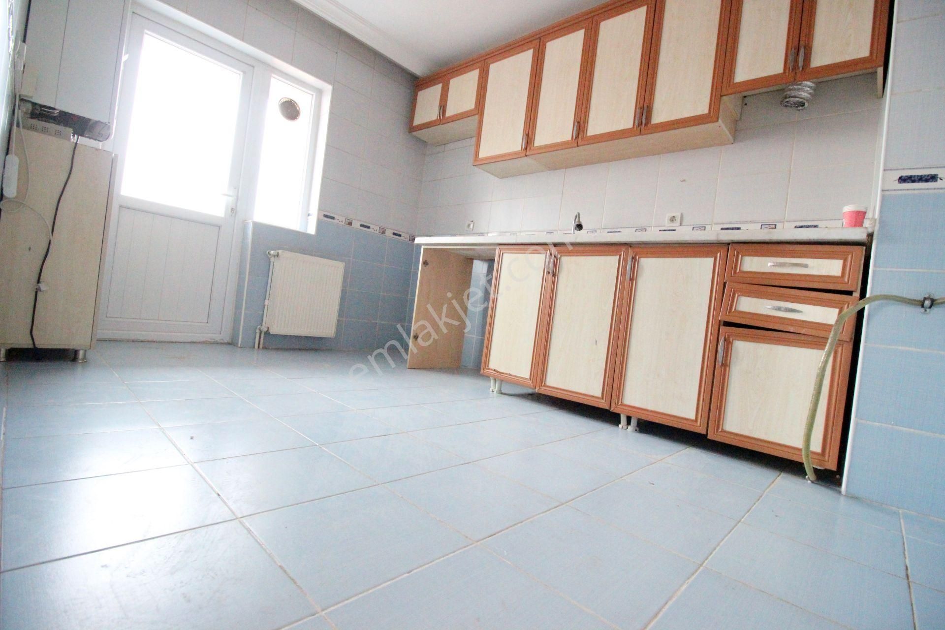 Hemdem Gayrimenkul'den 30 Ağustos'ta Panaromik Şehir Manzaralı Asansörlü Arakatta 3+1 Kiralık Daire - Görsel 9