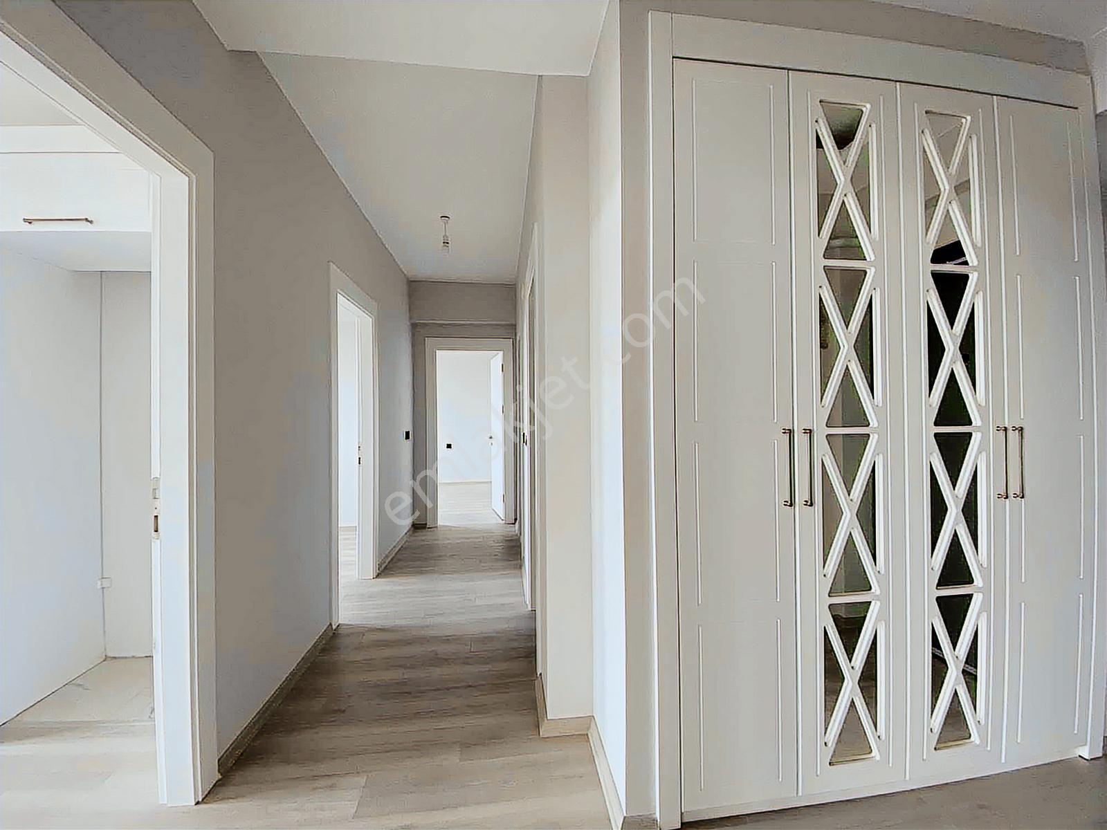 Bahadır'dan Karşıyaka Mh. Güzel Yaka Sit.2+1 115m2 Havuzlu Daire - Görsel 21