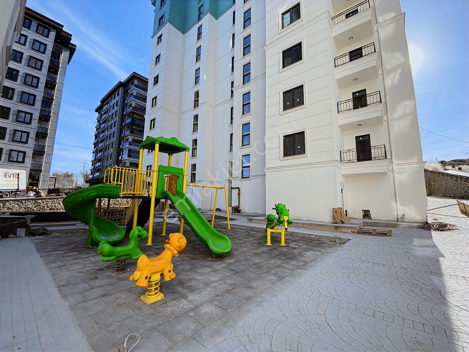 Bahadır'dan Karşıyaka Mh. Güzel Yaka Sit.2+1 115m2 Havuzlu Daire - Görsel 26