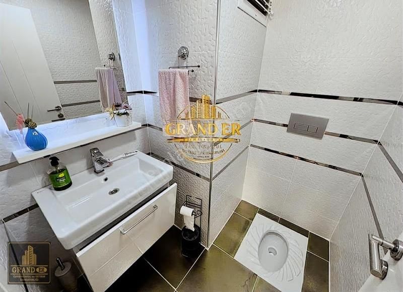 Mezitli Merkez Mahallesinde Şehir Manzaralı Satılık 4+1 Daire - Görsel 5