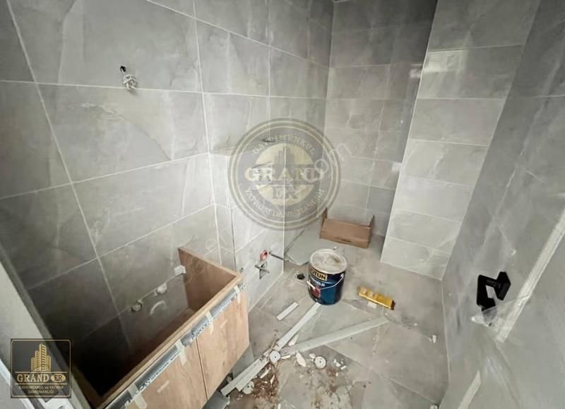 Mezitli Kuyulukta Sıfır Binada Satılık 1+1 Daire | Güney Cephe - Görsel 4