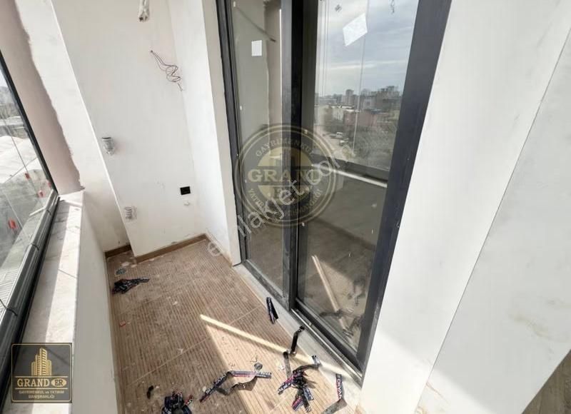 Mezitli Kuyulukta Sıfır Binada Satılık 1+1 Daire | Güney Cephe - Görsel 5