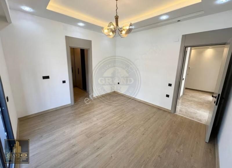 Mezitli Akdeniz Mah.yaşardoğu Caddesi Sıfır 2+1 Satılık Daire - Görsel 8