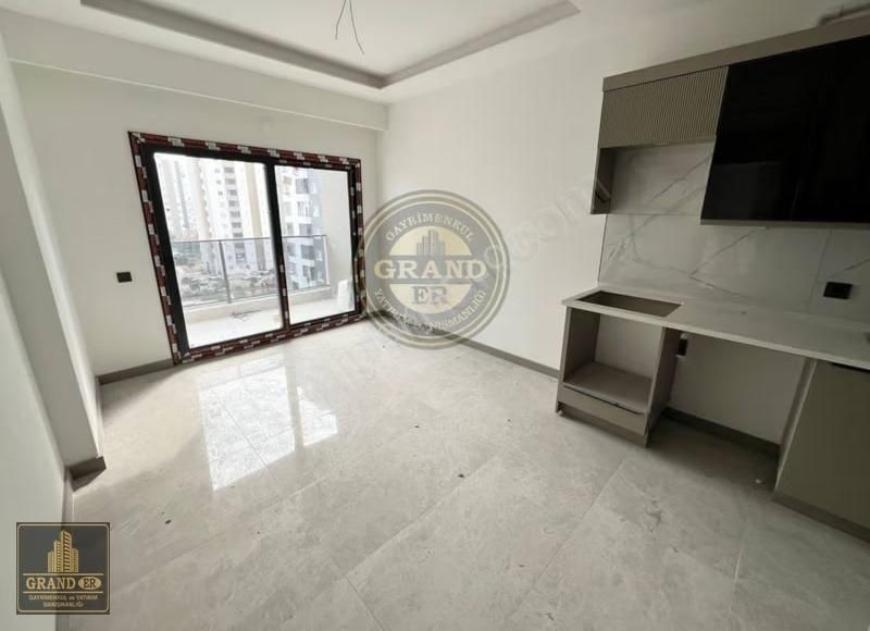 Mersin Mezitli Akdeniz Mah (yerden Isıtmalı )1+1satılık Daire - Görsel 12