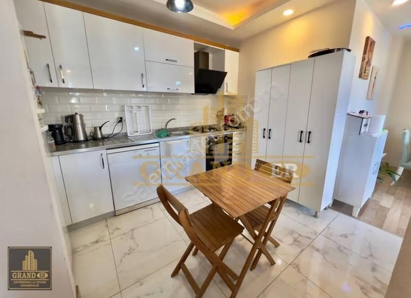 Mezitli Kuyuluk Mah.de Geniş Kullanışlı Satılık 2+1 Daire