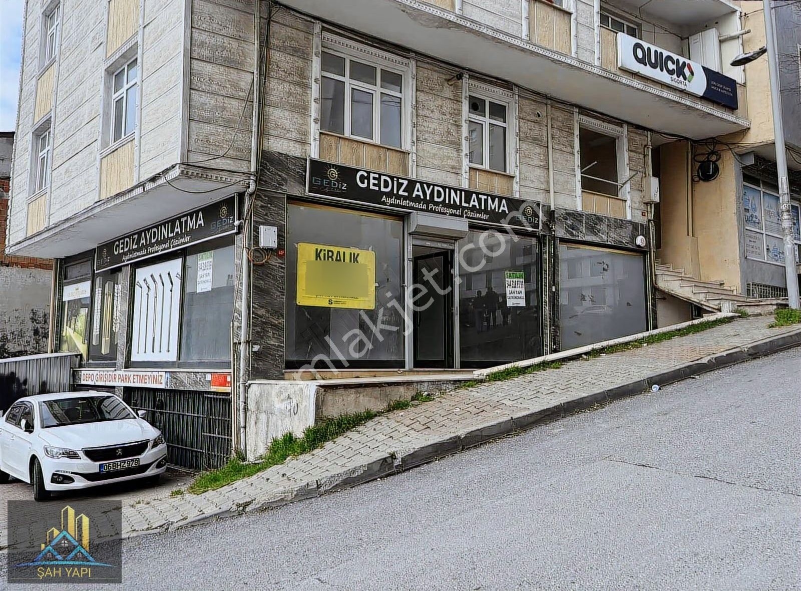 İki Kattlı Dükkan