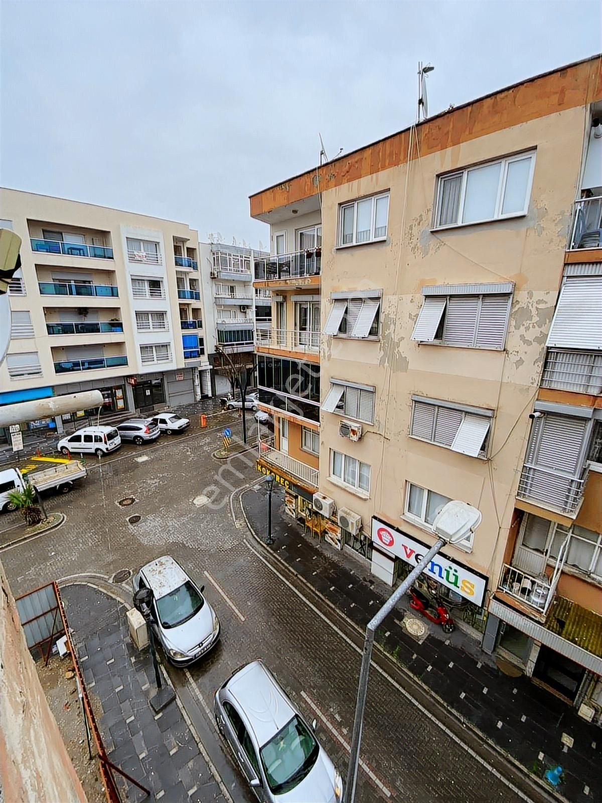 Fiber Emlaktan Ragıpbey Mh Satılık Tadilatlı Ara Kat Daire - Görsel 32