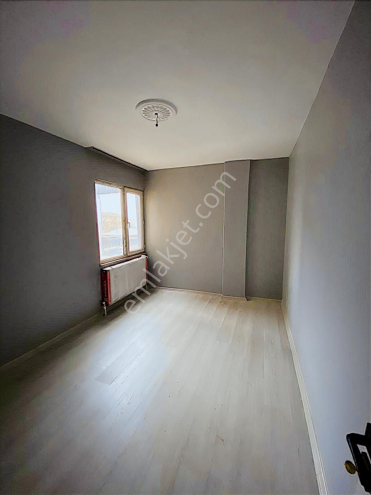 Fiber Emlaktan Ragıpbey Mh Satılık Tadilatlı Ara Kat Daire - Görsel 13