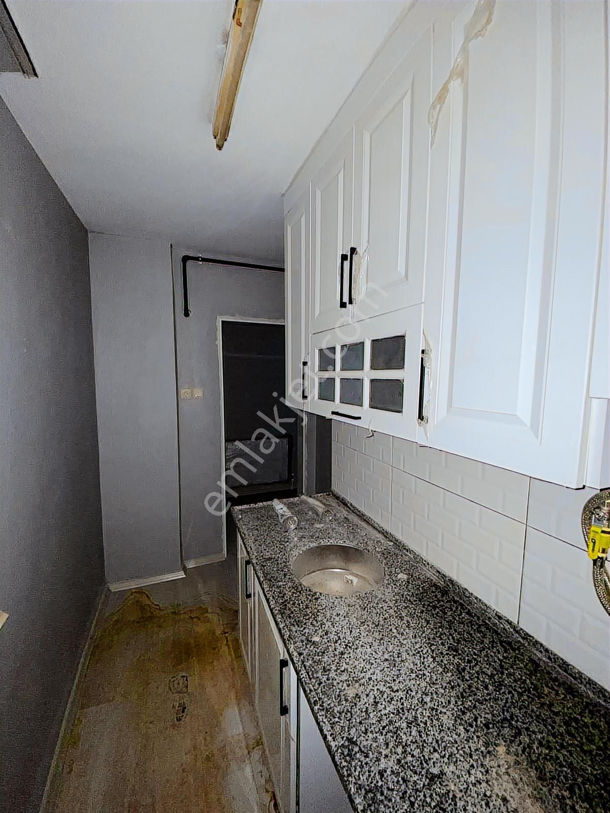 Fiber Emlaktan Ragıpbey Mh Satılık Tadilatlı Ara Kat Daire - Görsel 19