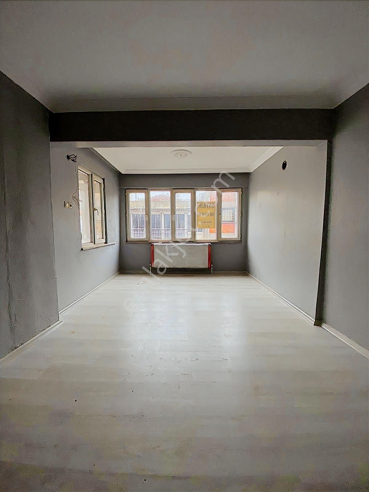 Fiber Emlaktan Ragıpbey Mh Satılık Tadilatlı Ara Kat Daire - Görsel 4