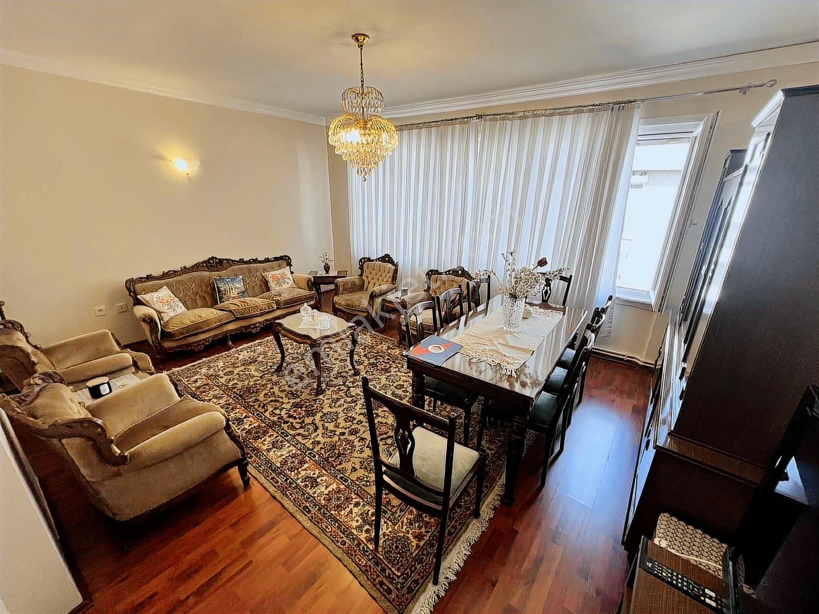 Üsküdar Bağlarbaşı Zeynep Kamil Satılık 2+1 Daire Metro Yürüme - Görsel 5