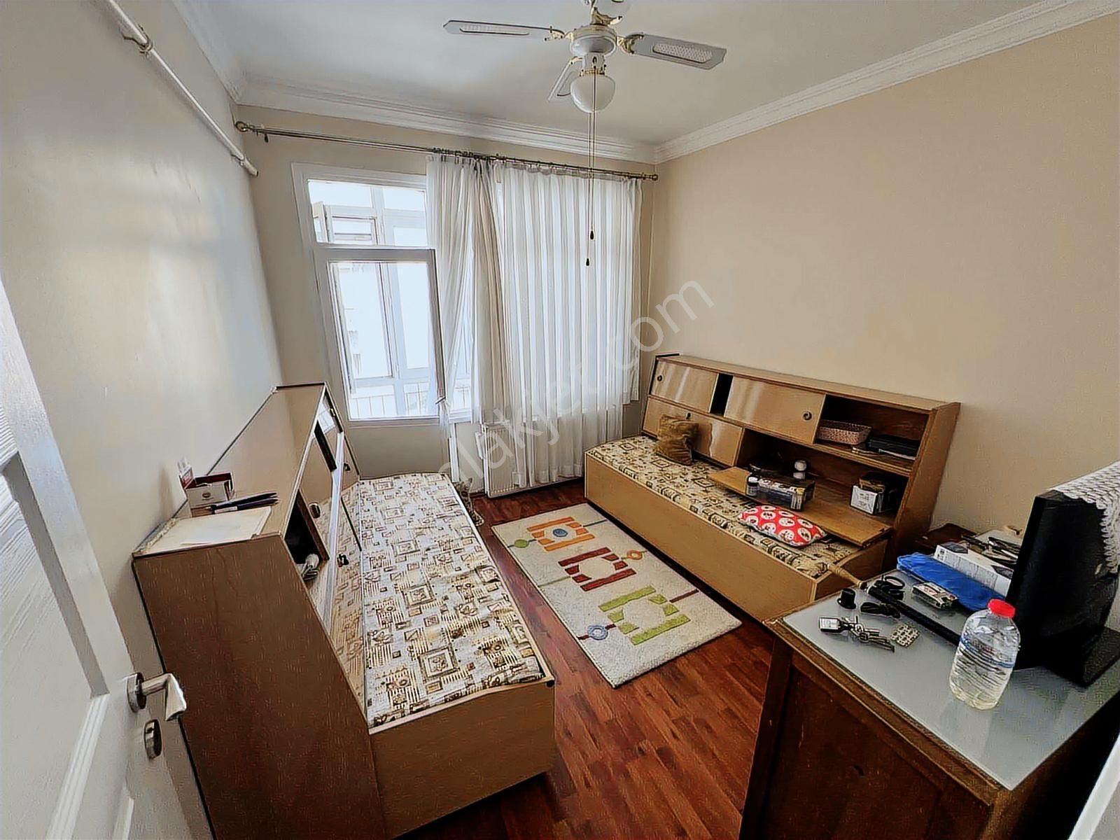 Üsküdar Bağlarbaşı Zeynep Kamil Satılık 2+1 Daire Metro Yürüme - Görsel 17