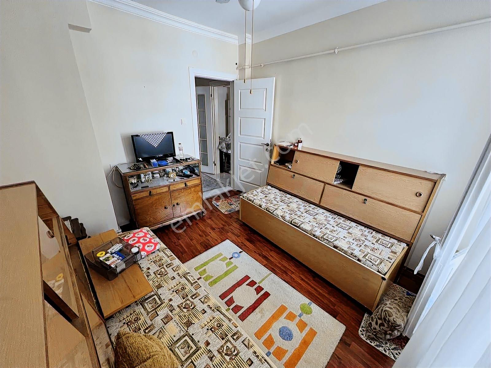 Üsküdar Bağlarbaşı Zeynep Kamil Satılık 2+1 Daire Metro Yürüme - Görsel 14