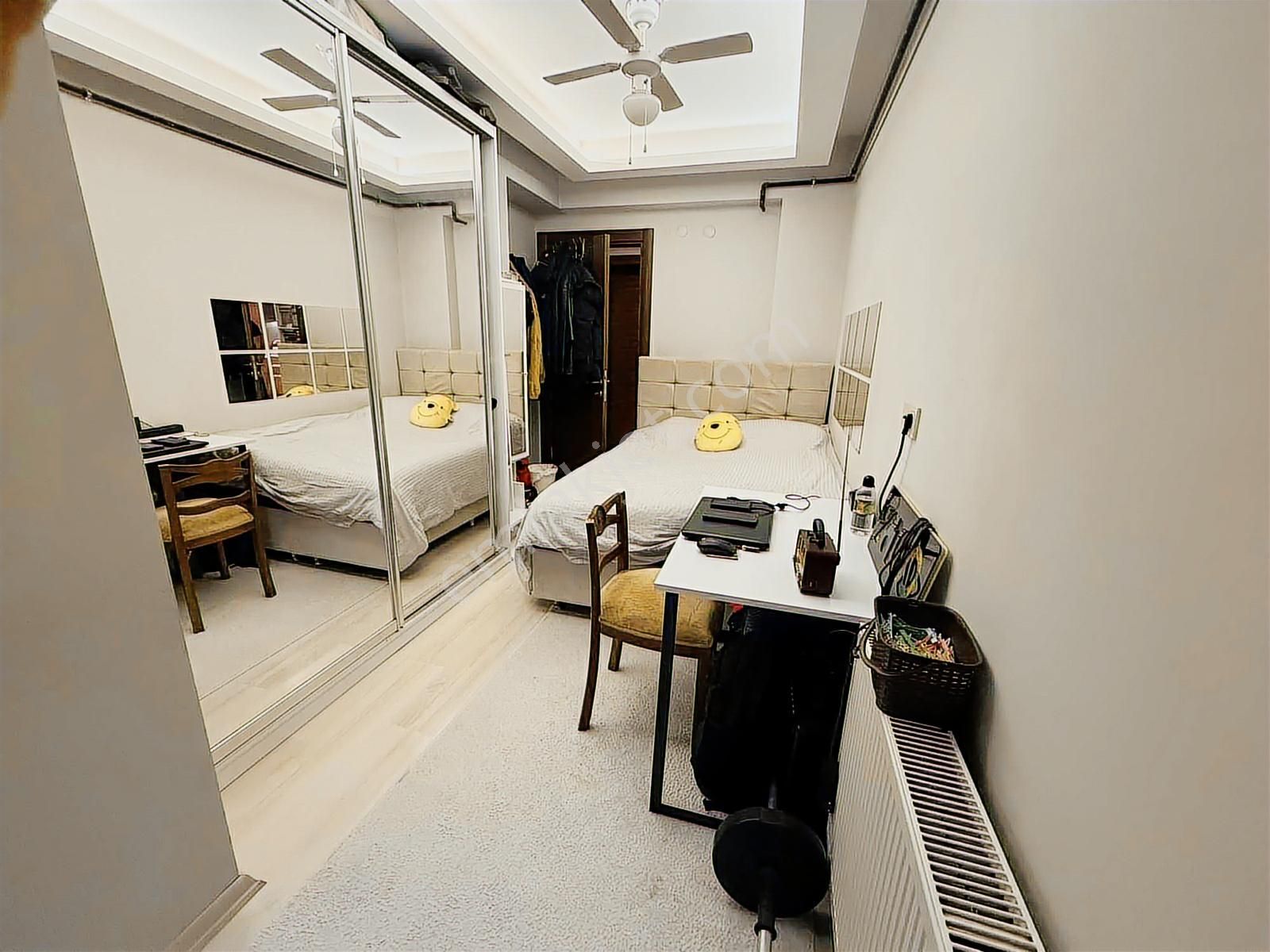 Karşıyaka Alaybeyde 1+1 Daire - Görsel 17