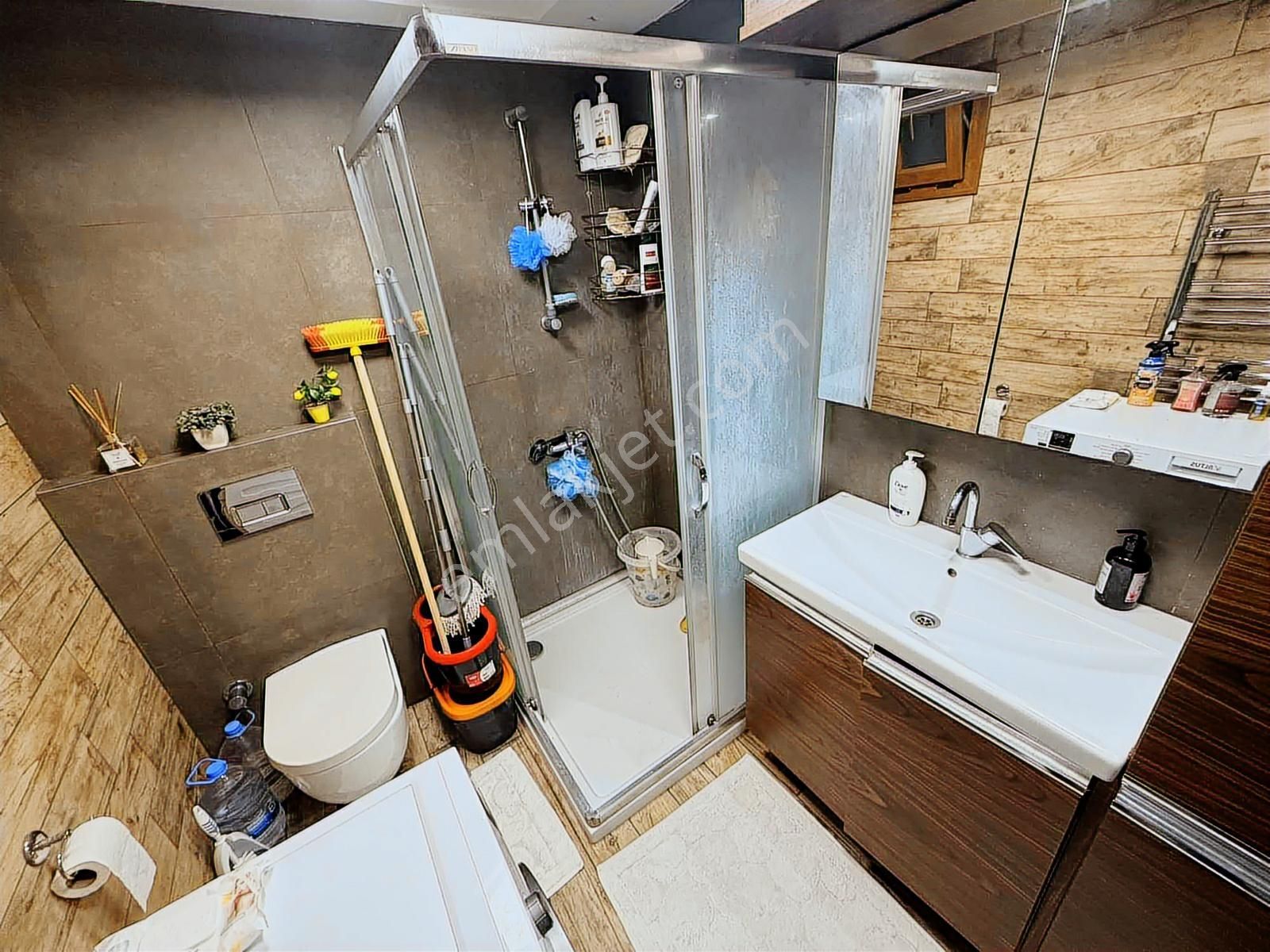 Karşıyaka Alaybeyde 1+1 Daire - Görsel 15