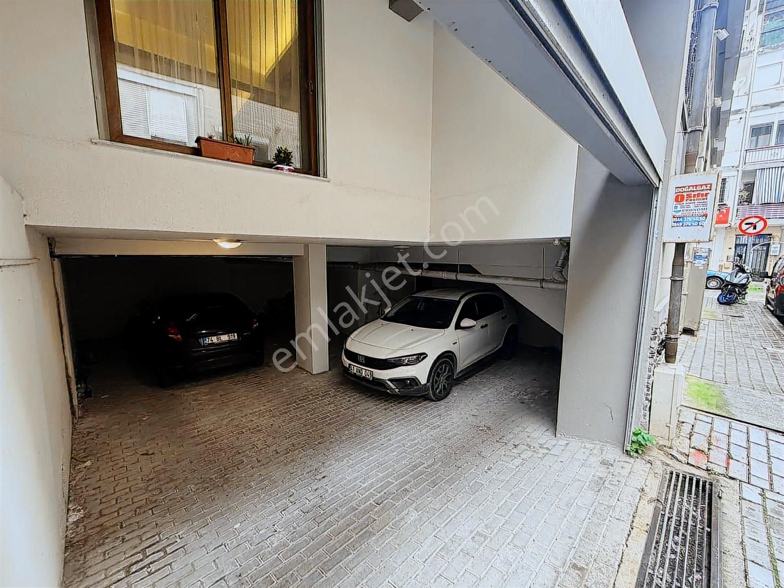 Karşıyaka Alaybeyde 1+1 Daire - Görsel 24