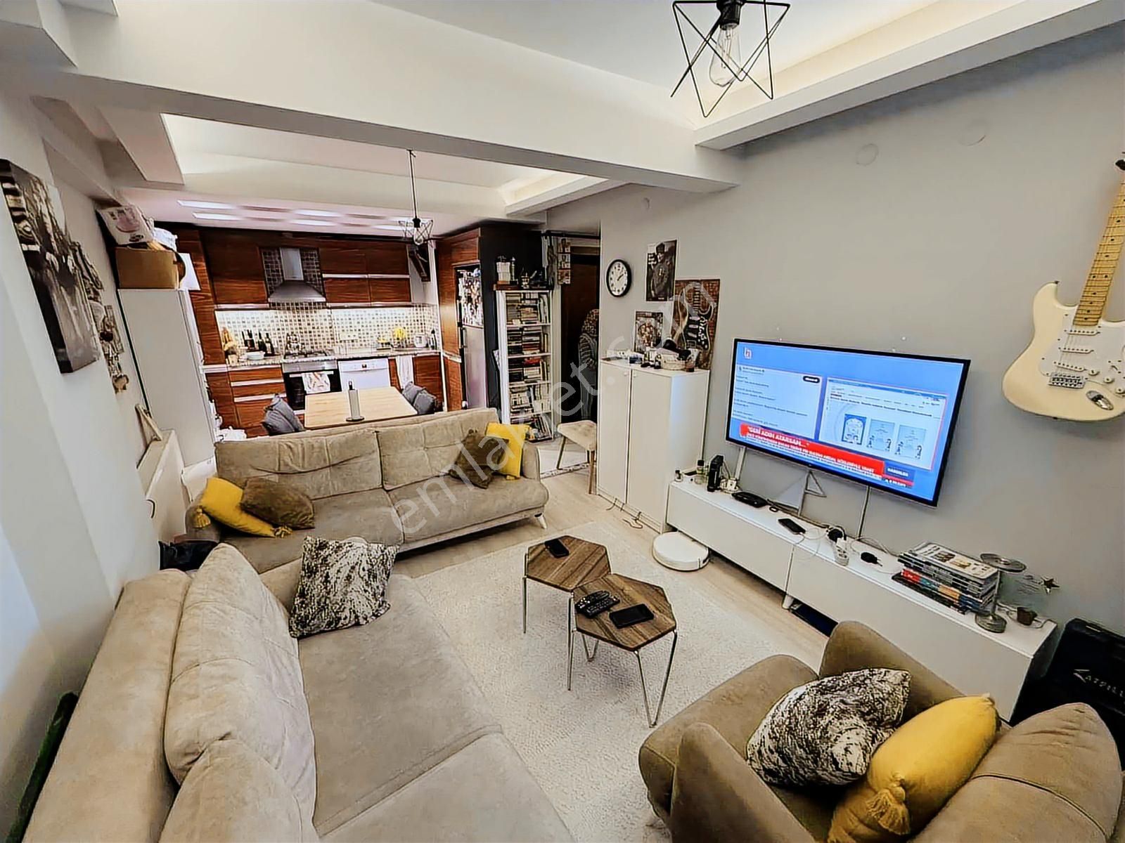 Karşıyaka Alaybeyde 1+1 Daire - Görsel 26