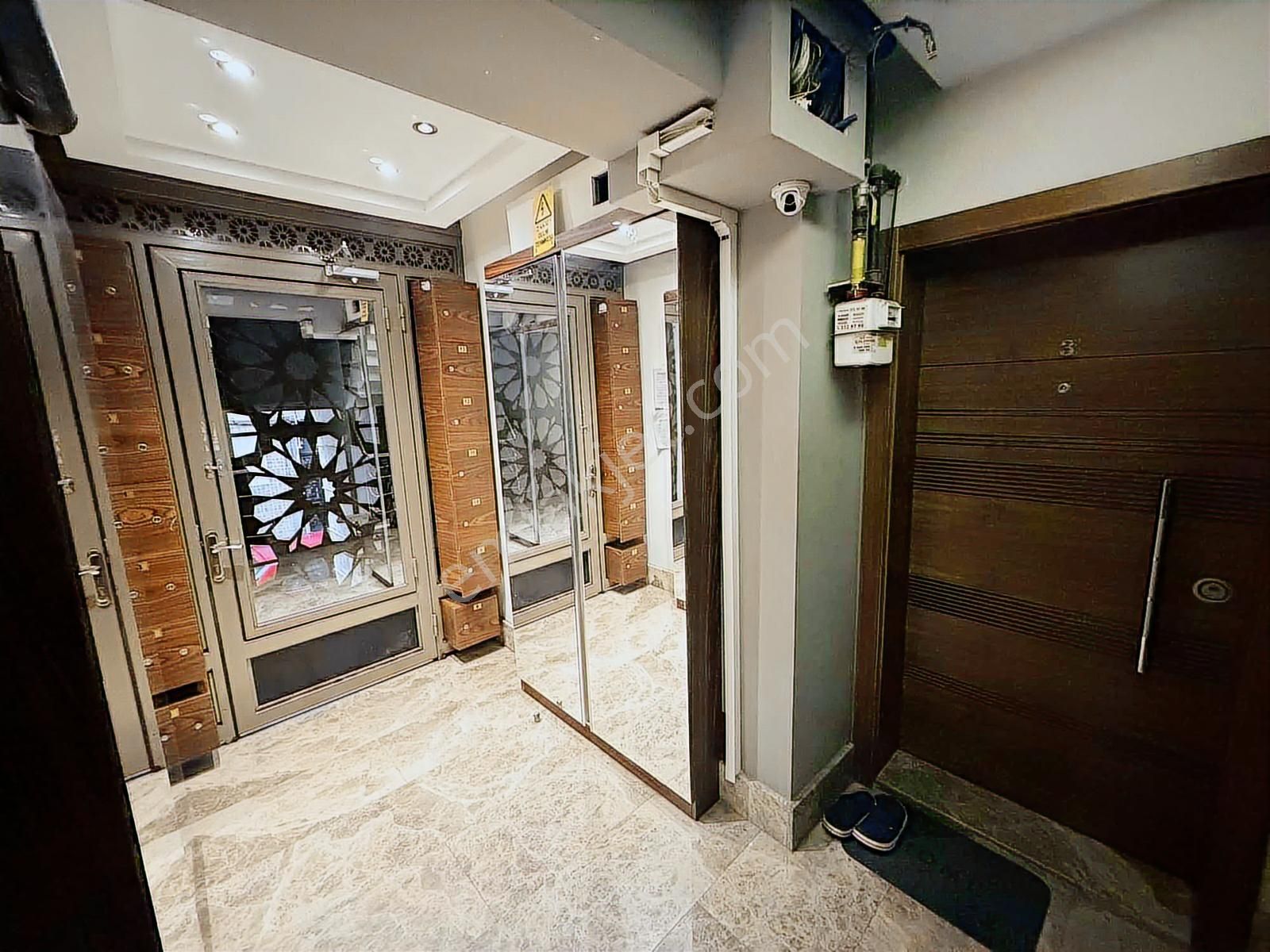 Karşıyaka Alaybeyde 1+1 Daire - Görsel 10