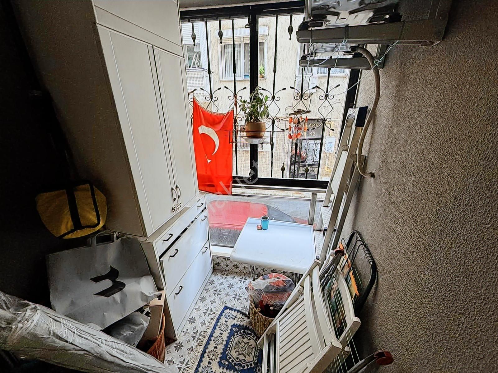 Karşıyaka Alaybeyde 1+1 Daire - Görsel 19