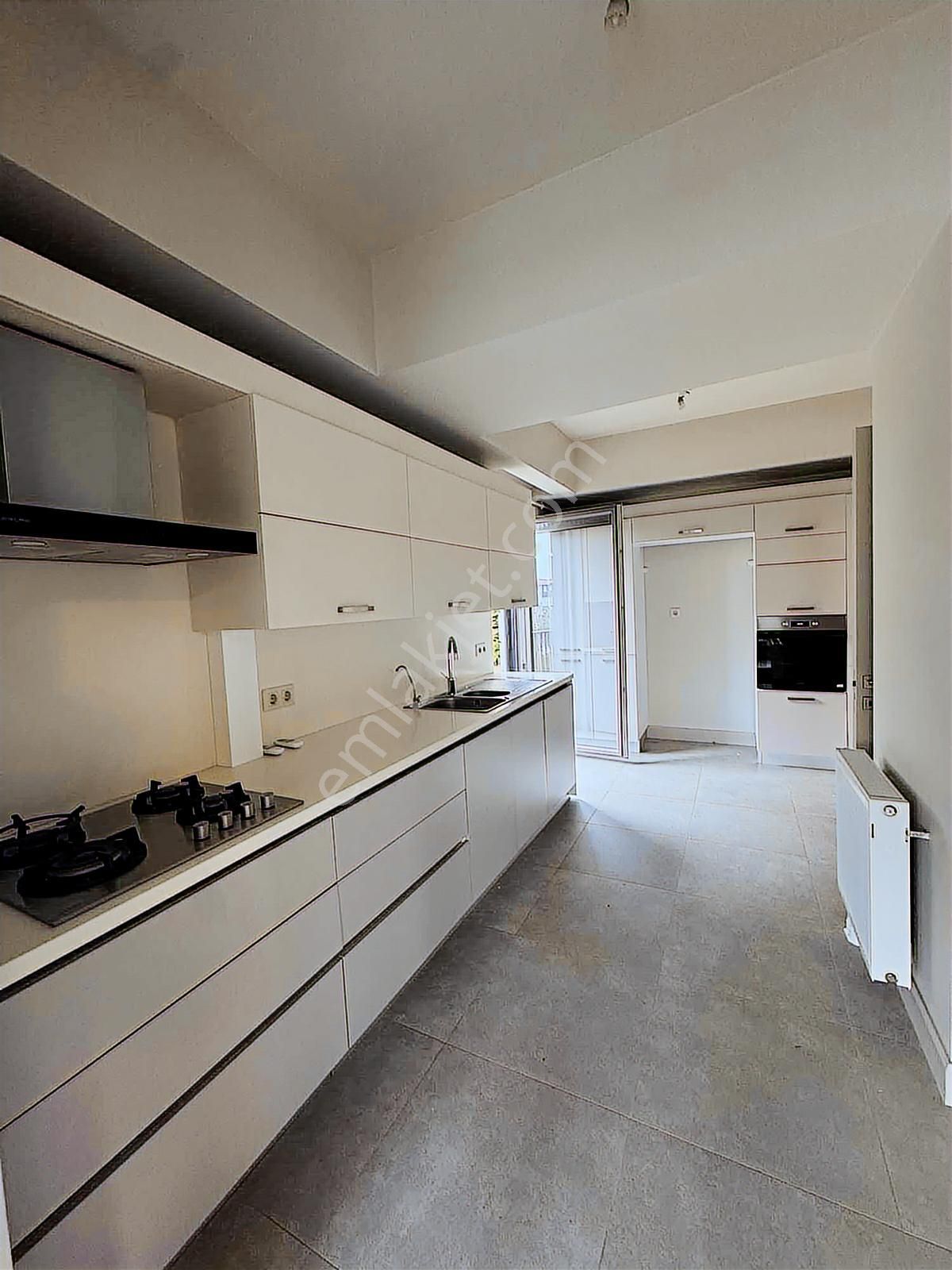 Bahçeşehir Eston Şehir Koru'da 4+1 Kiralık Sky Dubleks Villa - Görsel 6