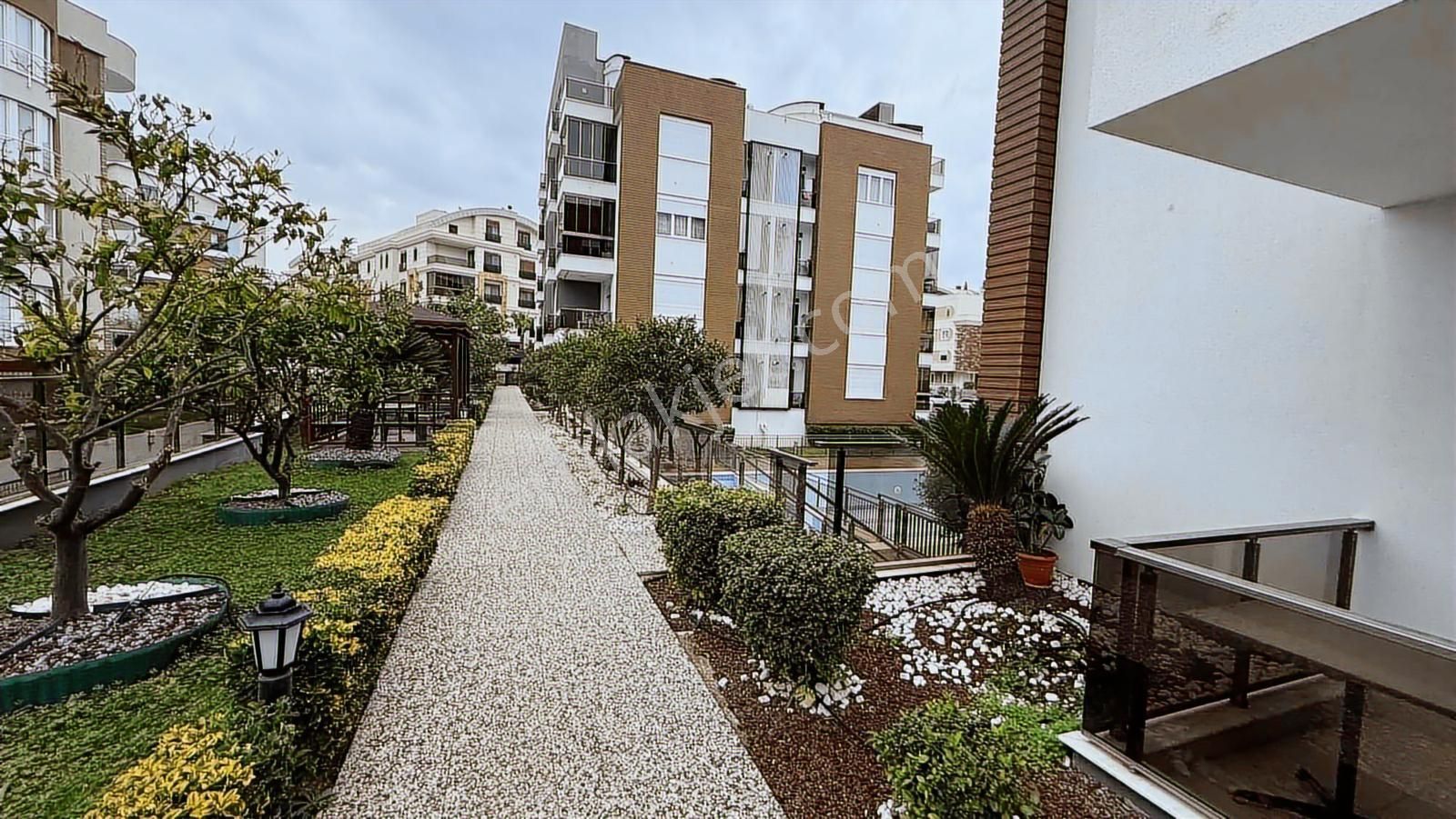 Uncalının En Prestijli Sit.de Araç Takaslı Satılık 2+1 Daire - Görsel 2
