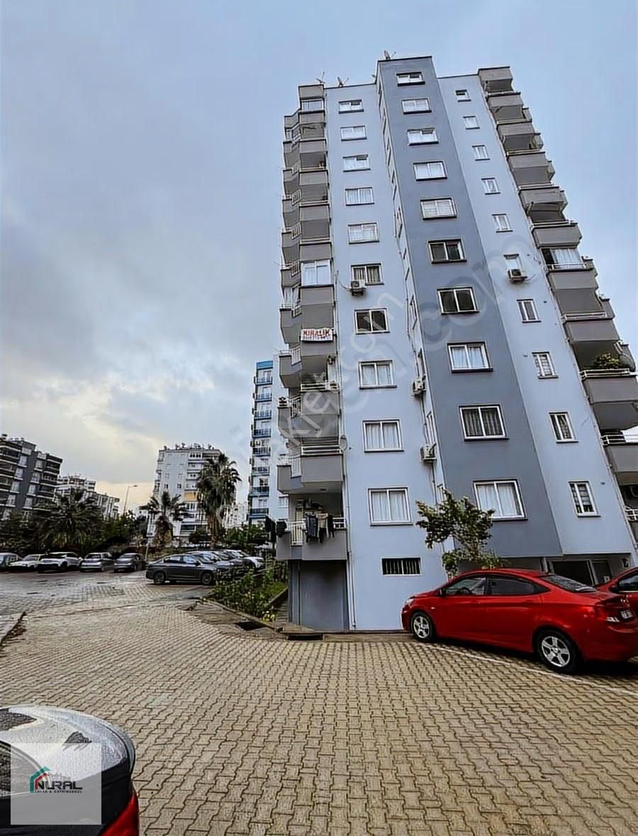 Merkezi Konumda Geniş Oturumlu Kiralık Daire - Görsel 4