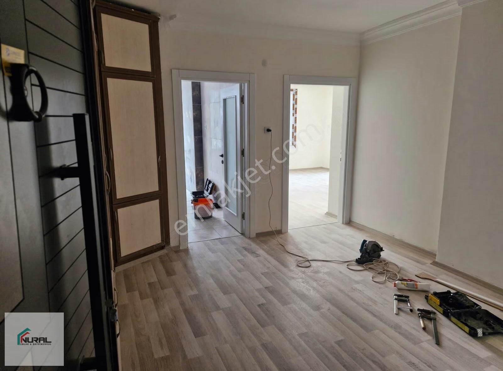 Gmk Bulvarında Sayapark Altı Polis Evi Karşısı Kiralık 3+1