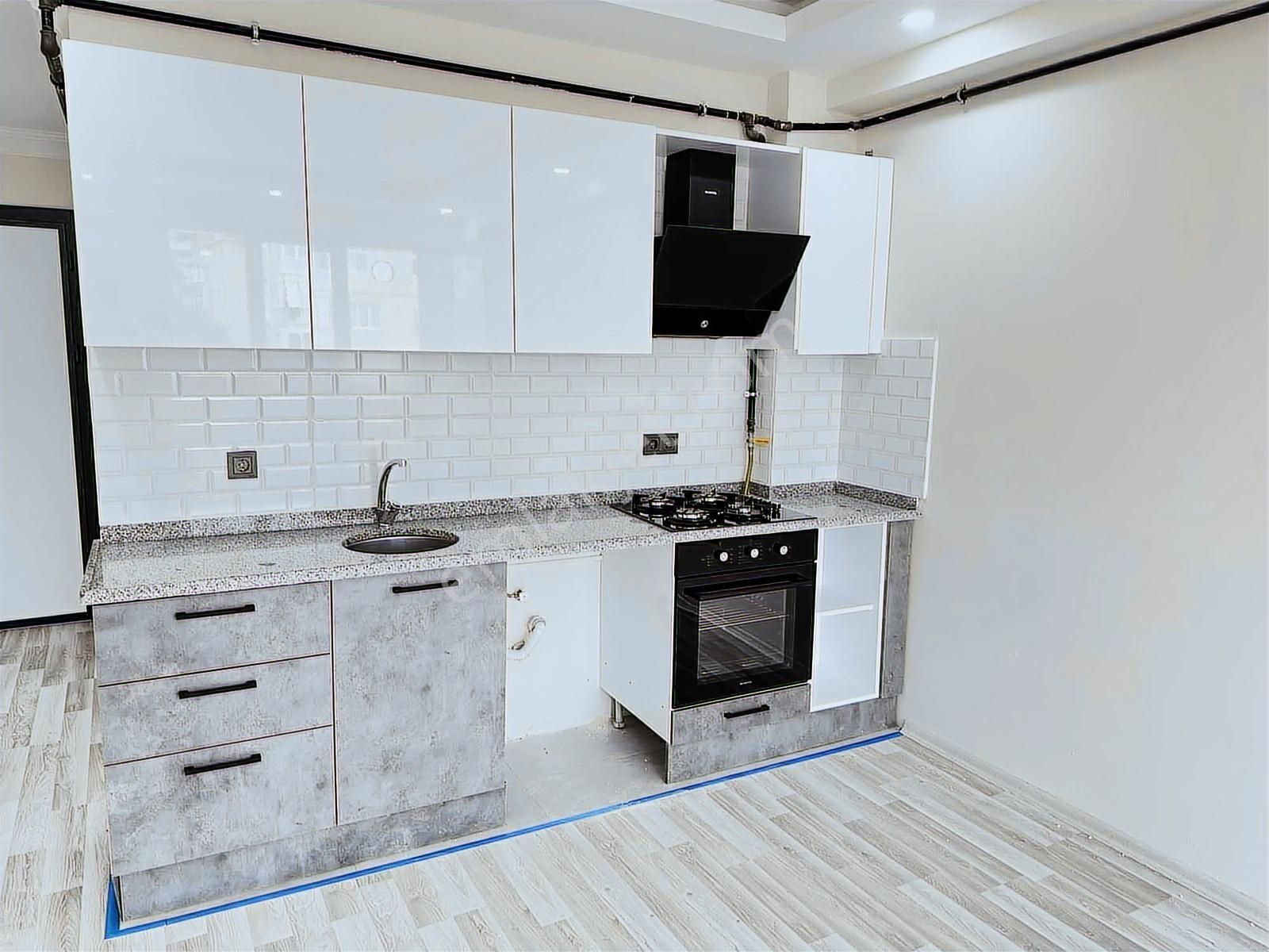 Büyükçekmecede Denize 50 M, Yeni Binada 1+1 Kiralık Daire - Görsel 7