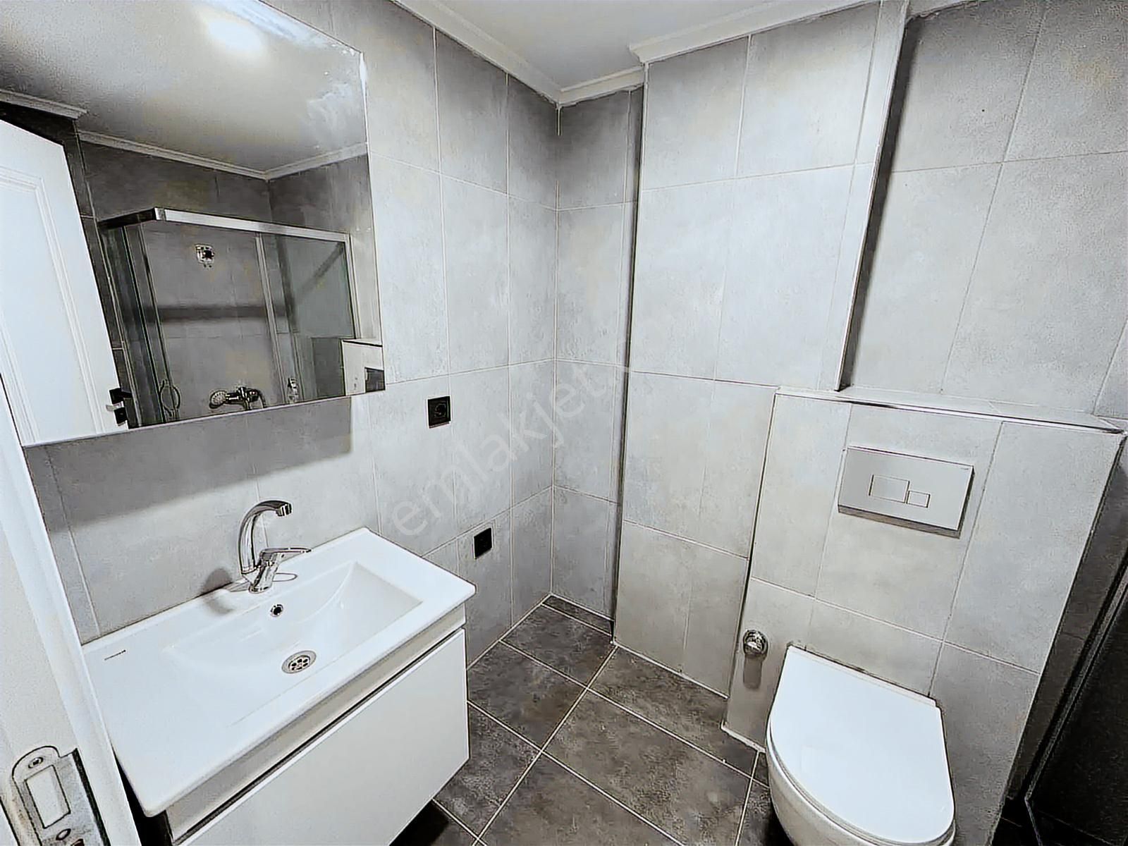 Büyükçekmecede Denize 50 M, Yeni Binada 1+1 Kiralık Daire - Görsel 11