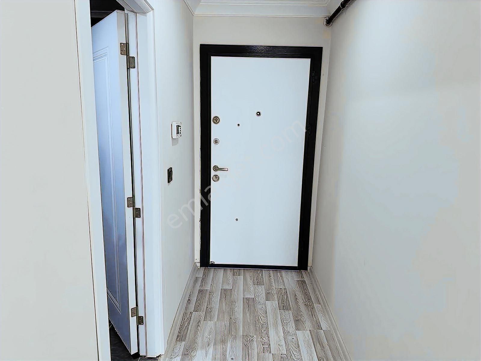 Büyükçekmecede Denize 50 M, Yeni Binada 1+1 Kiralık Daire - Görsel 12