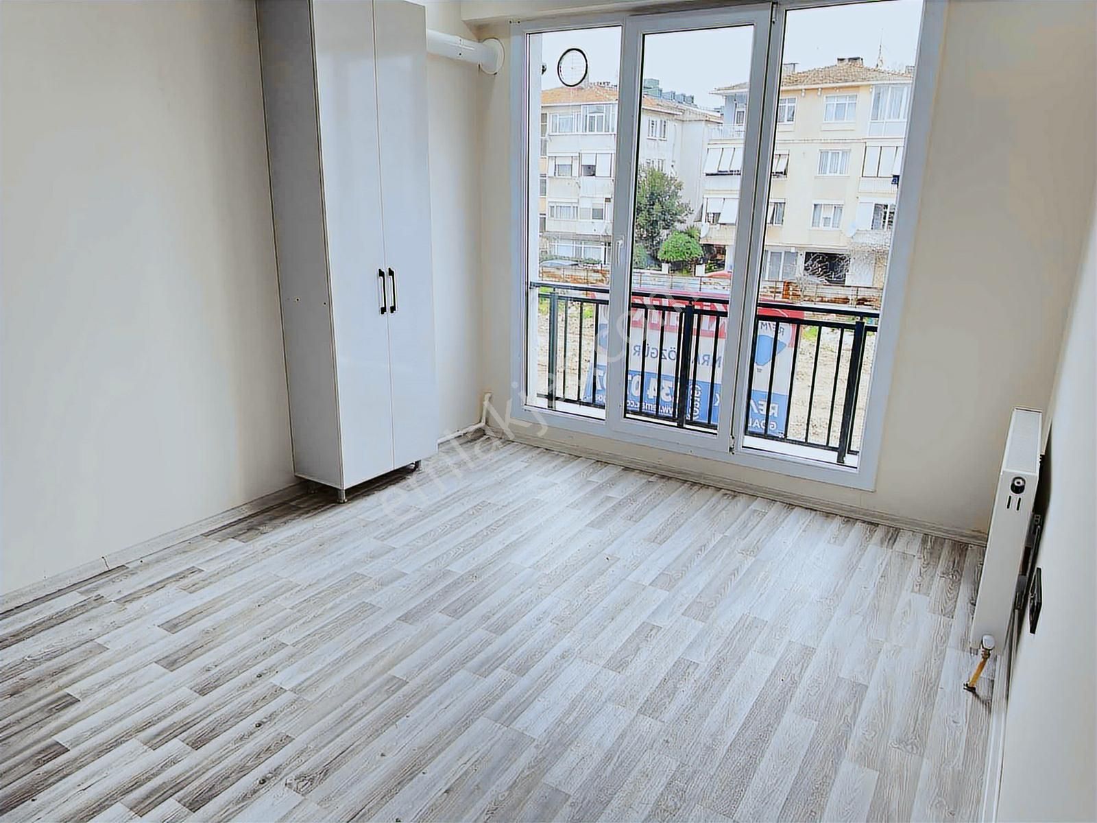 Büyükçekmecede Denize 50 M, Yeni Binada 1+1 Kiralık Daire - Görsel 4