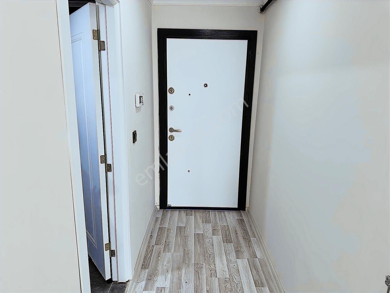 Büyükçekmecede Denize 50 M, Yeni Binada 1+1 Kiralık Daire - Görsel 2