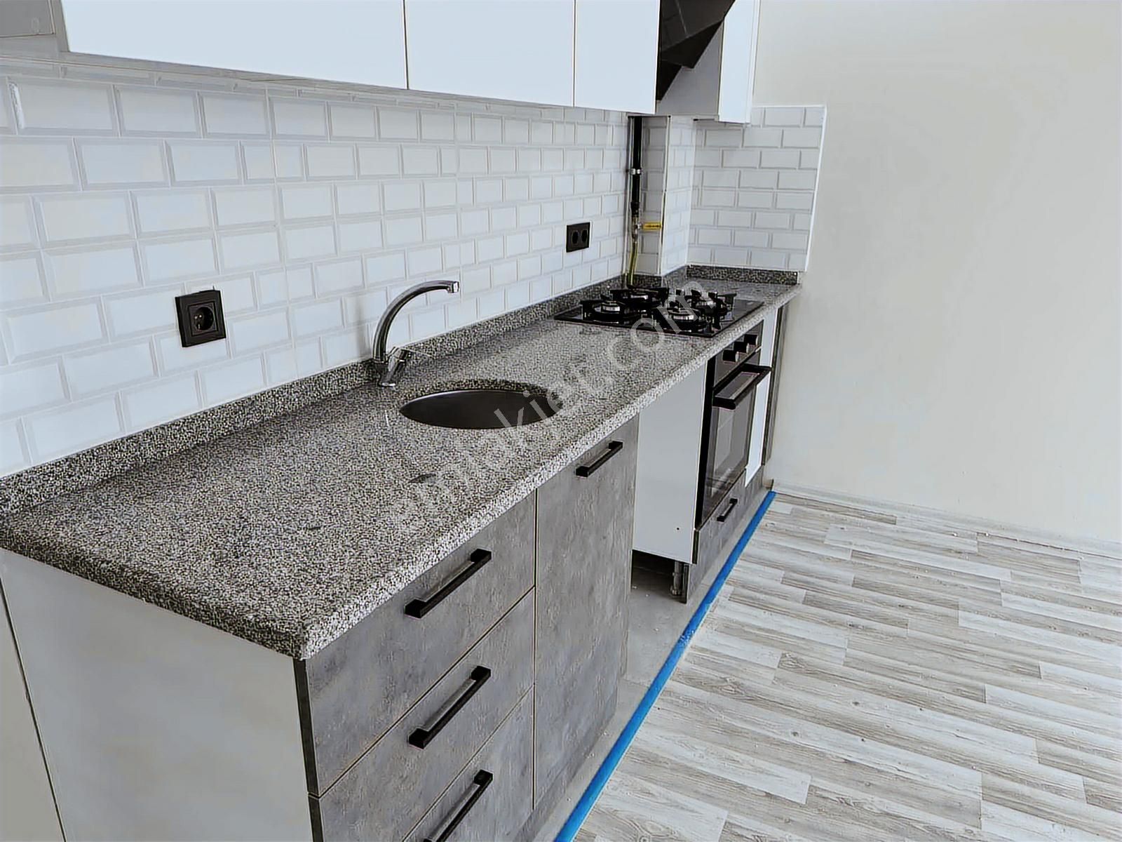 Büyükçekmecede Denize 50 M, Yeni Binada 1+1 Kiralık Daire - Görsel 10