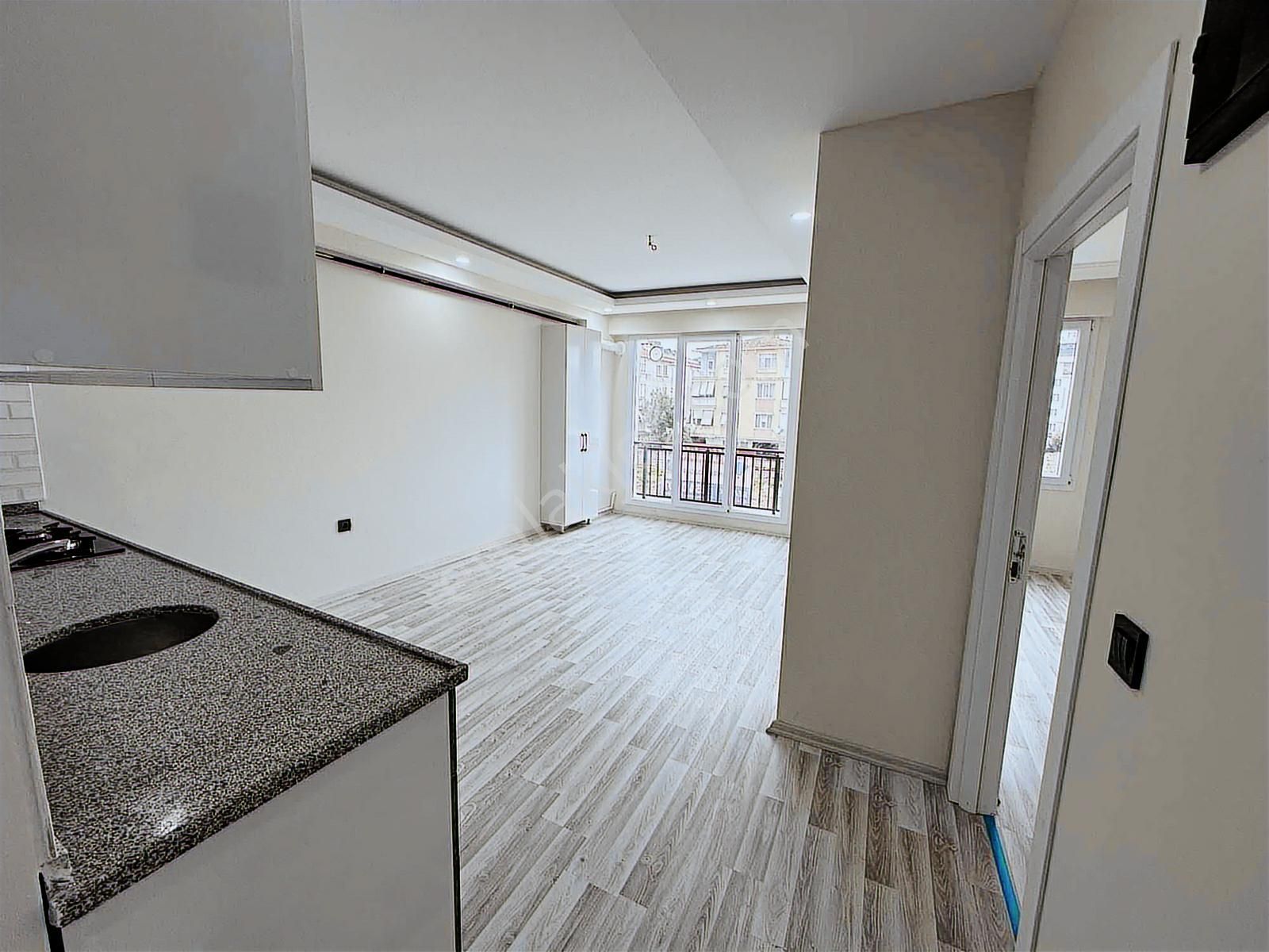 Büyükçekmecede Denize 50 M, Yeni Binada 1+1 Kiralık Daire - Görsel 6