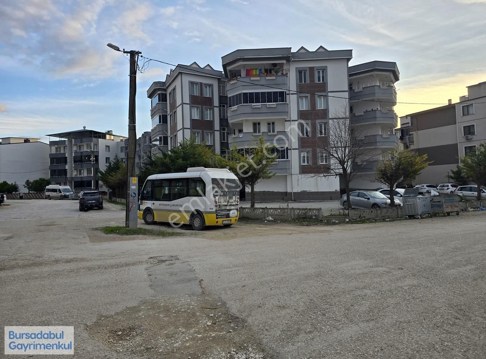 Bursadabul'dan Barış Mah. Merkezinde Arakat 2+1 Asansörlü Daire - Görsel 11