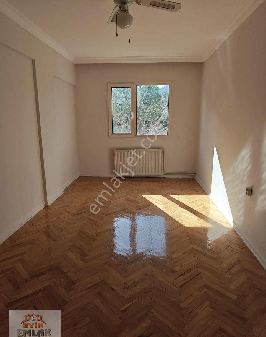 Poligon Askeriye Yakını Asansörlü Köşe Cepheli Doğalgazlı Arakat - Görsel 14