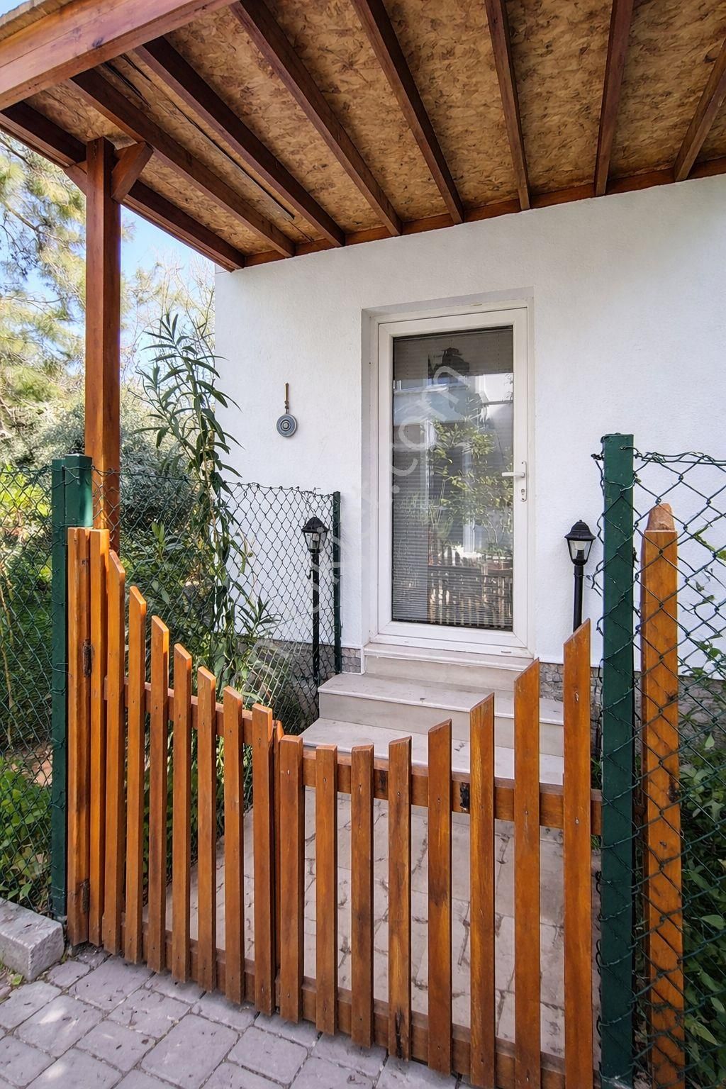 Doyran’da Merkezde 3+1 Tripleks Villa 400 M² Arsa 240 M² Kullanım Dev Teraslı - Görsel 5