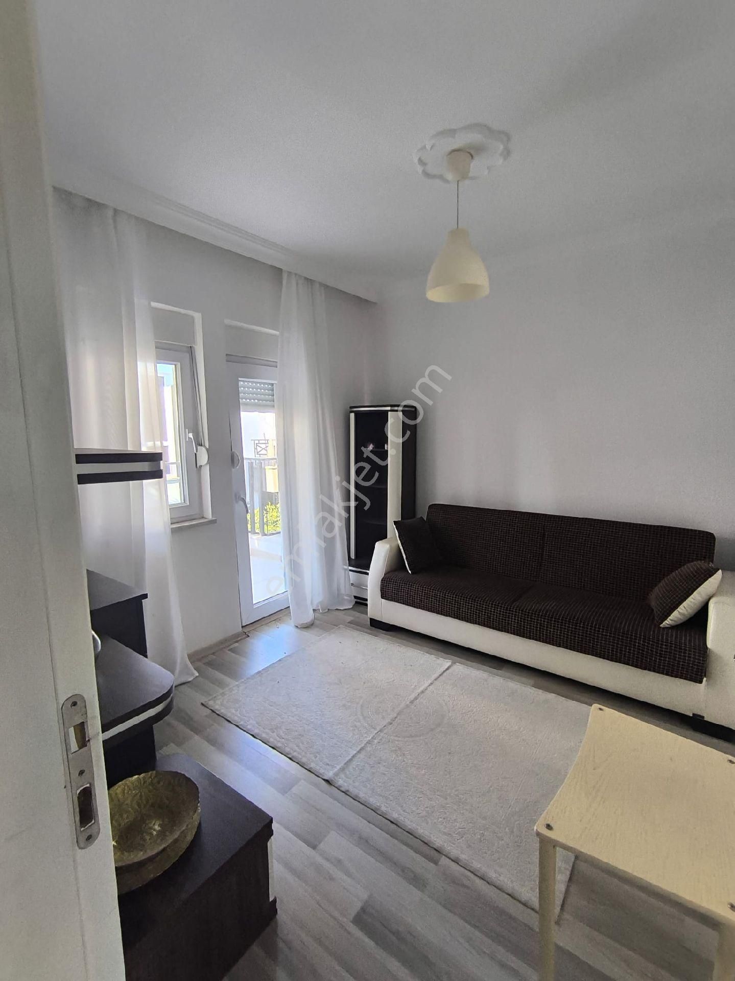 Doyran’da Merkezde 3+1 Tripleks Villa 400 M² Arsa 240 M² Kullanım Dev Teraslı - Görsel 15