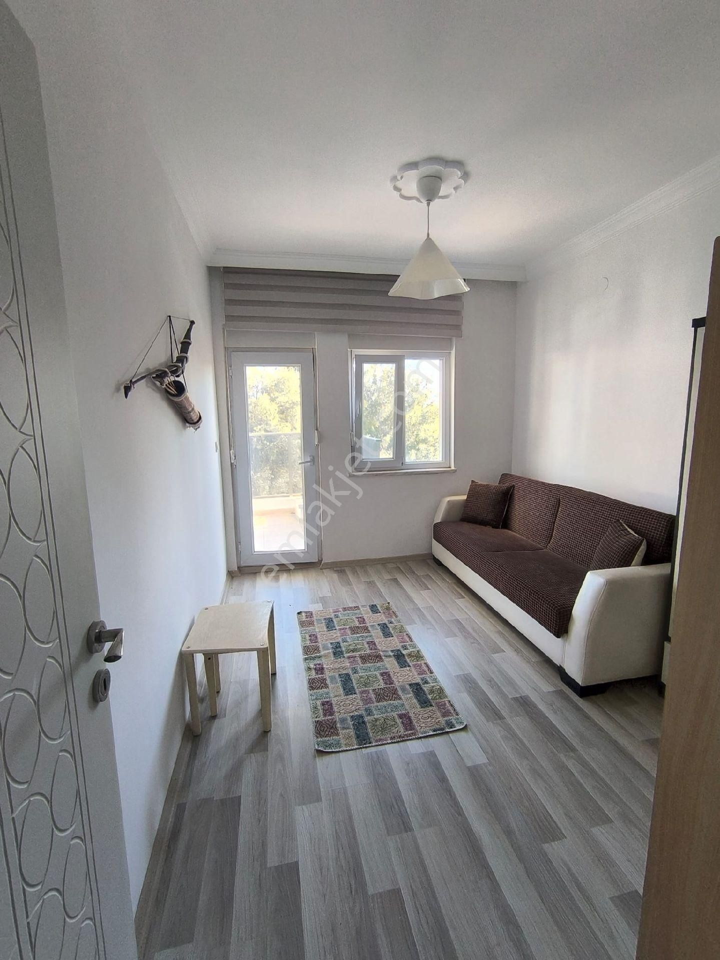 Doyran’da Merkezde 3+1 Tripleks Villa 400 M² Arsa 240 M² Kullanım Dev Teraslı - Görsel 21