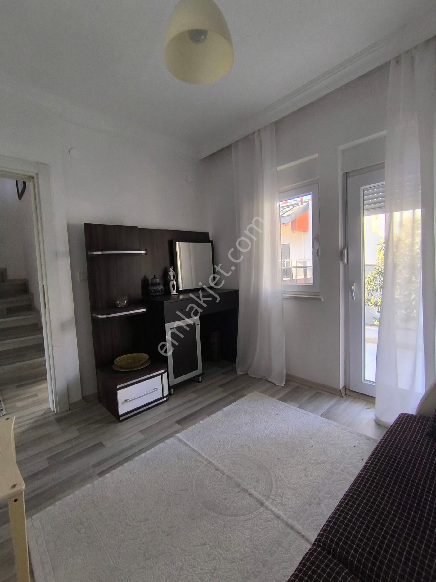 Doyran’da Merkezde 3+1 Tripleks Villa 400 M² Arsa 240 M² Kullanım Dev Teraslı - Görsel 14