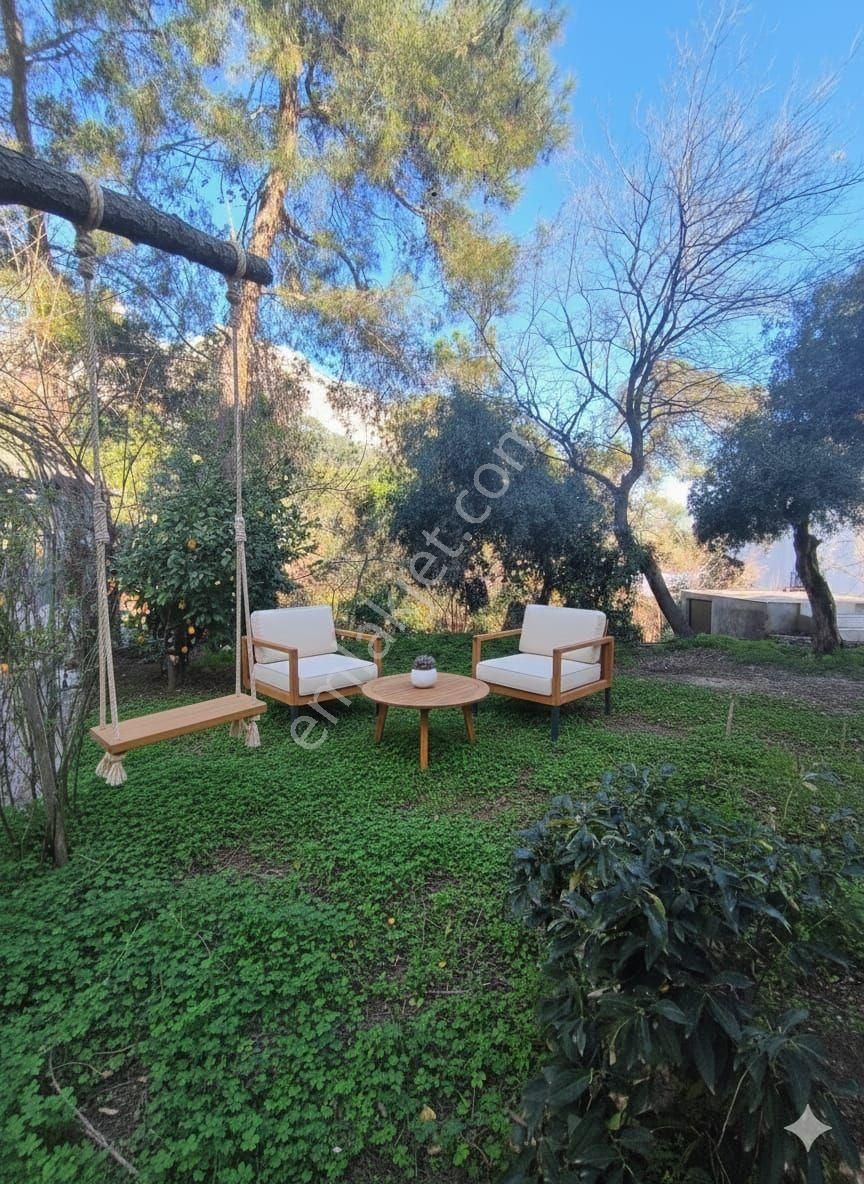 Doyran’da Merkezde 3+1 Tripleks Villa 400 M² Arsa 240 M² Kullanım Dev Teraslı - Görsel 8