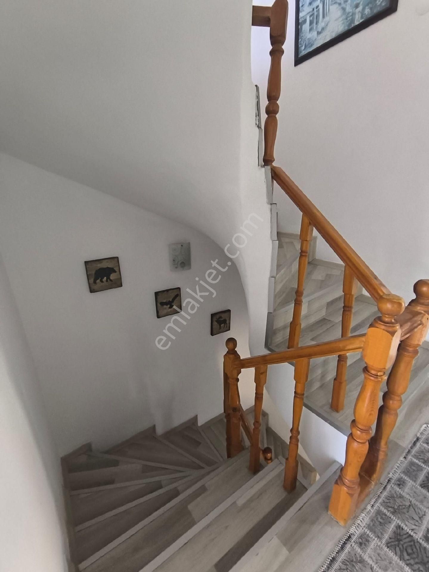 Doyran’da Merkezde 3+1 Tripleks Villa 400 M² Arsa 240 M² Kullanım Dev Teraslı - Görsel 23