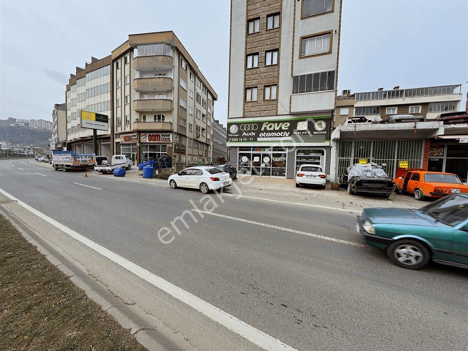 Trabzon Sanayide Cadde Üstü Dükkan