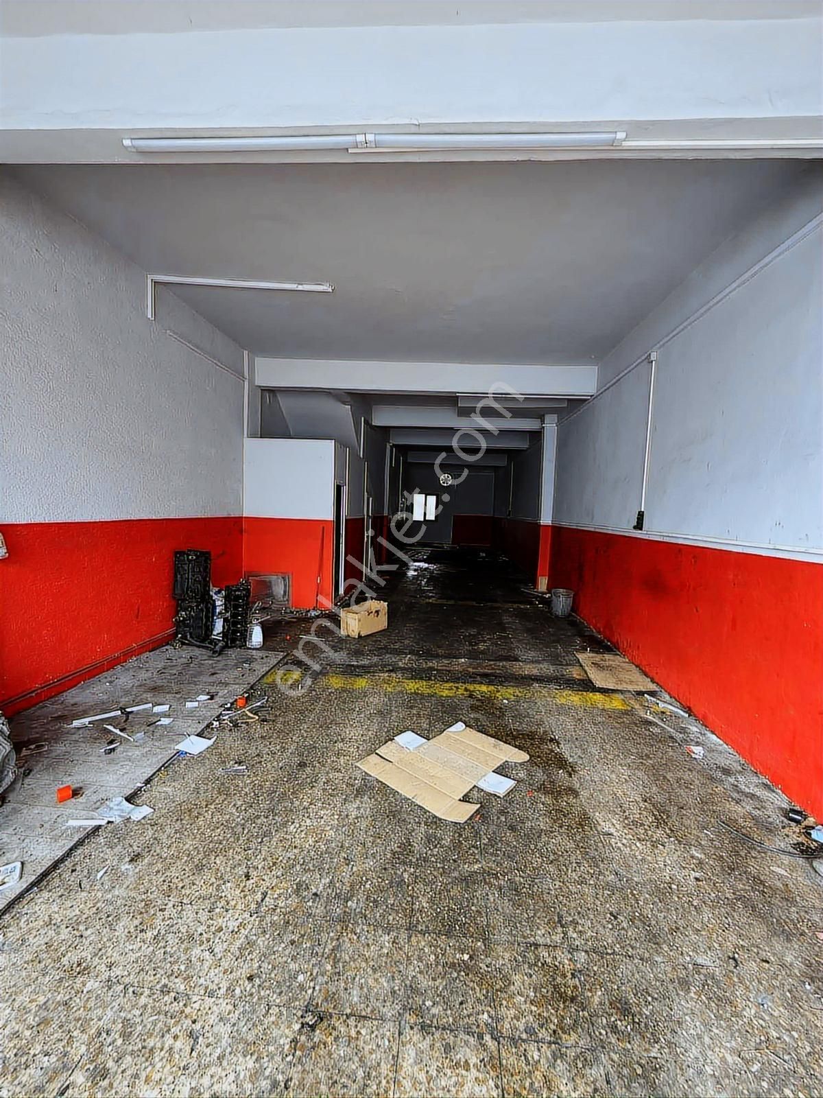 Trabzon Sanayide Cadde Üstü Dükkan - Görsel 16