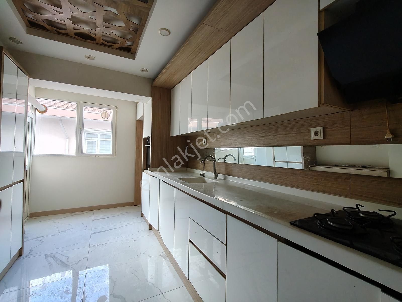 İstasyon Cd Yakını,4+1,dubleks,teraslı,boyalı Kiralık,3wc,2banyo