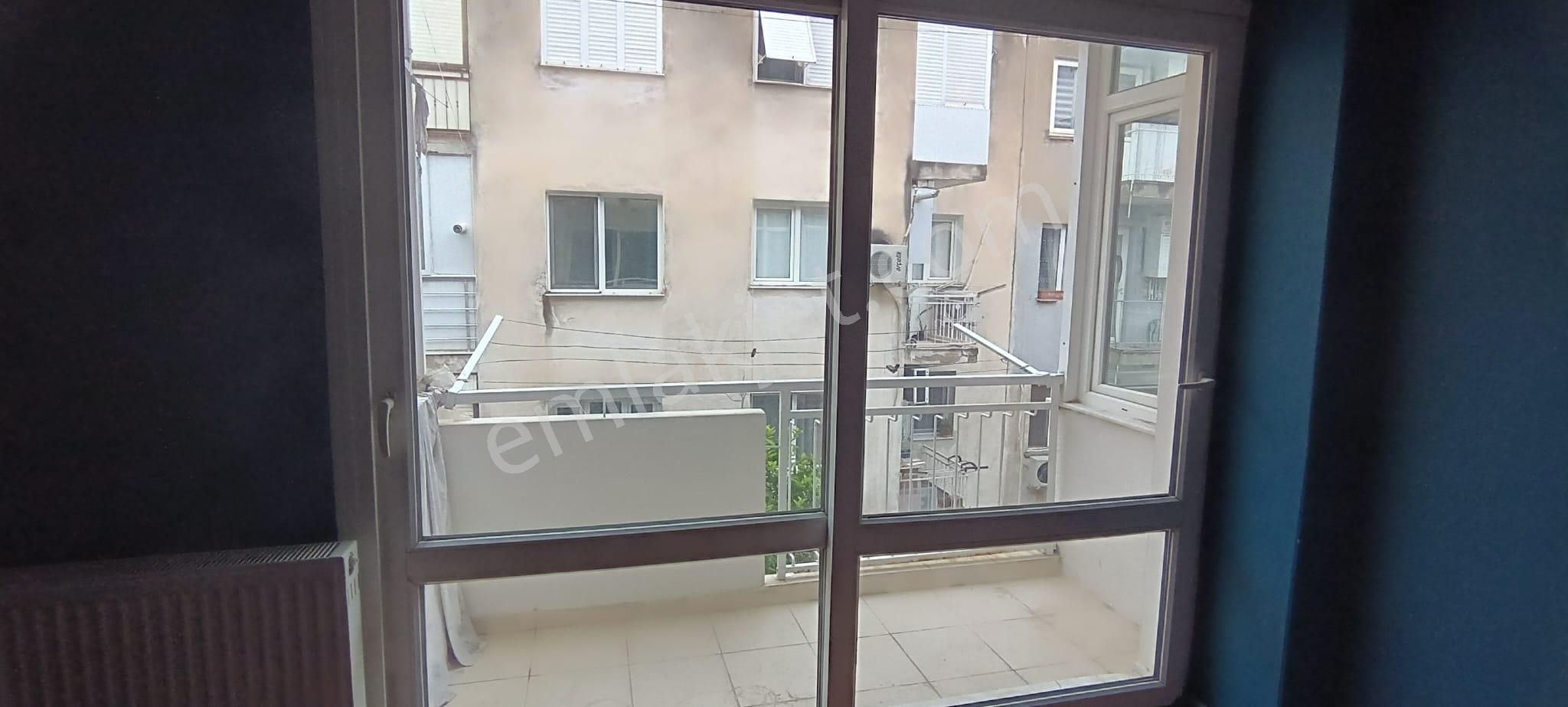 Karşıyaka Merkezde Tadılatlı 2+1 | Klımalı | İzban’a Yürüme Mesafesı - Görsel 21