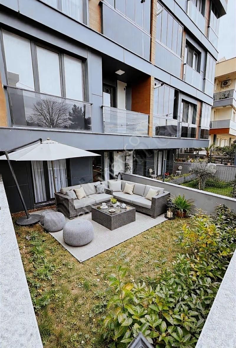 Gayrimenkulist'ten Çift Bahçeli Lüx Daire