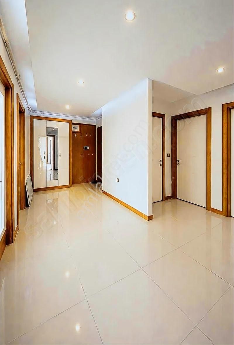 Adnan Kahveci'de Kısa Katlı Geniş 3+1 - Görsel 4